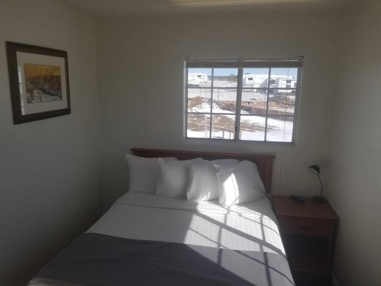 075A Affordable Getaway Near South Rim Sleeps 2 Villa Valle Bagian luar foto